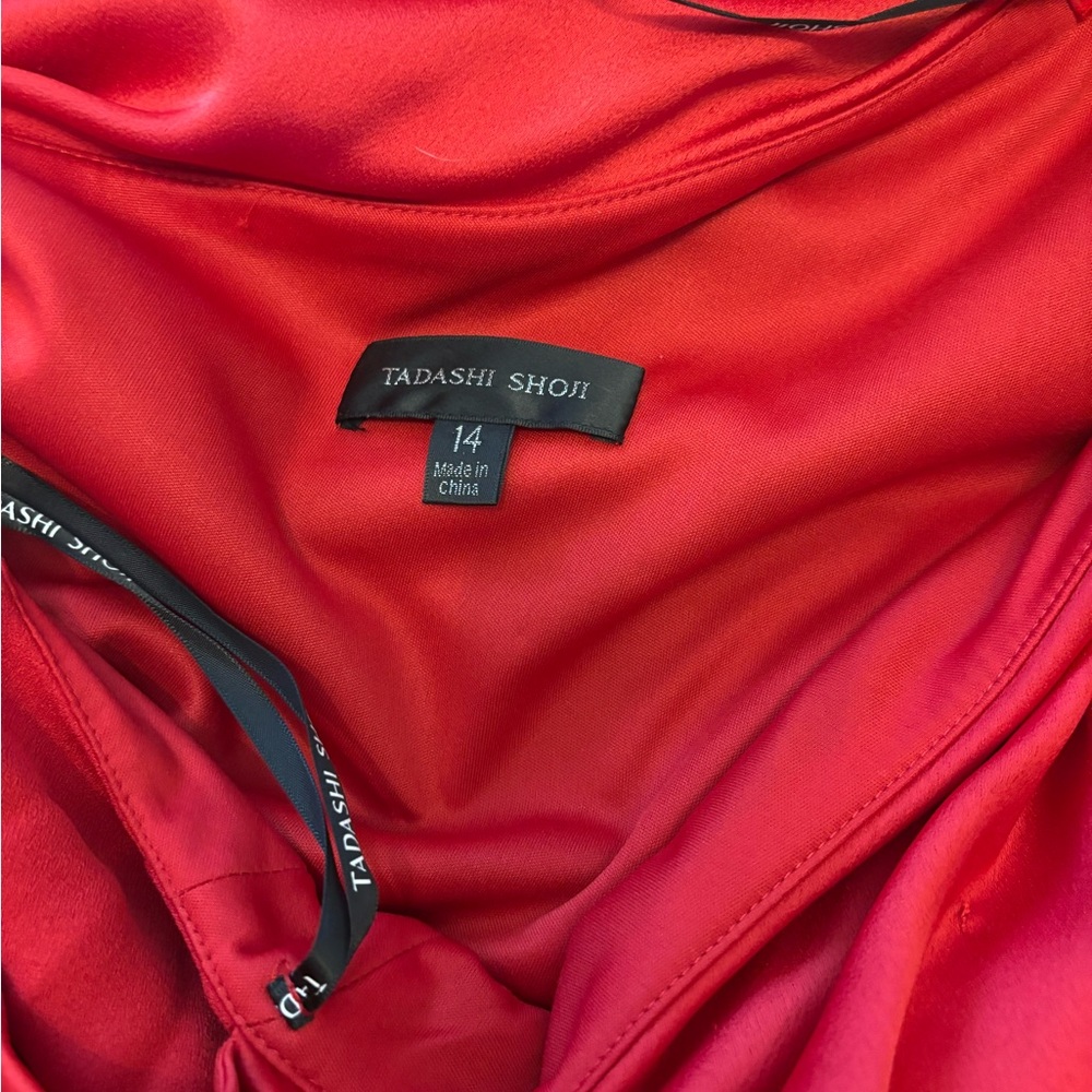 Tadashi Shoji Scarlet One Shoulder Gown - Picture 3 of 5